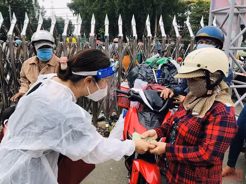 Mong anh, chị em công nhân sớm trở lại Đồng Nai -0