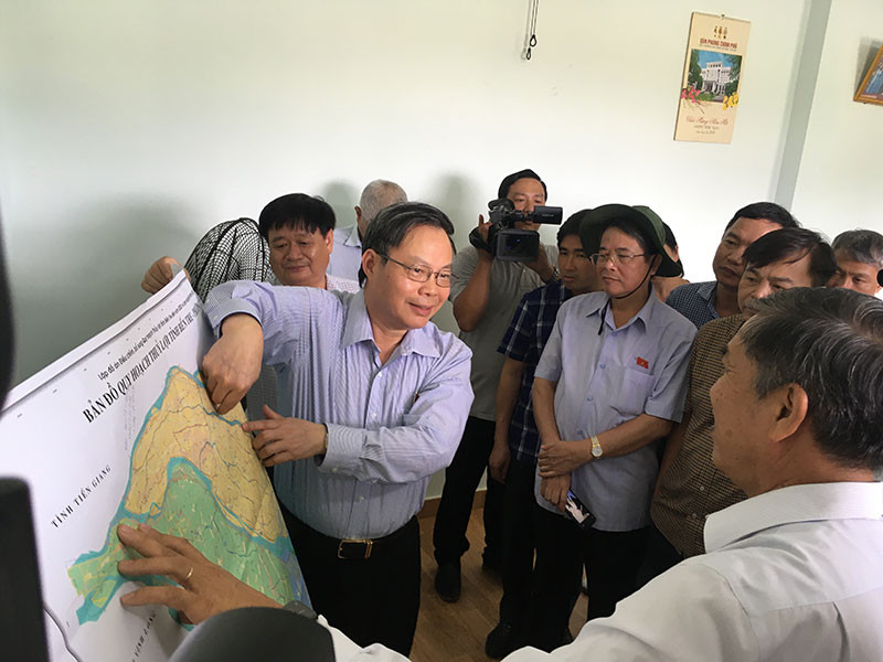 Đoàn công tác của QH khảo sát quy hoạch hệ thống thủy lợi tỉnh Bến Tre. Đoàn công tác của Quốc hội làm việc tại Bến Tre -0