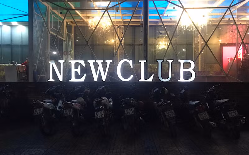 Quán bar New Club (Phường 5, TP Mỹ Tho). Nơi phát hiện 102 người dương tính với ma túy.