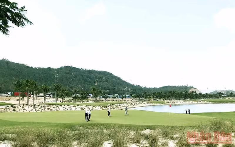 Một góc sân Golf Bình Tiên.