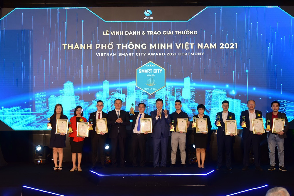 Trao Giải thưởng Thành phố thông minh năm 2021. Đà Nẵng lần thứ 2 giành giải xuất sắc Thành phố thông minh Việt Nam -0