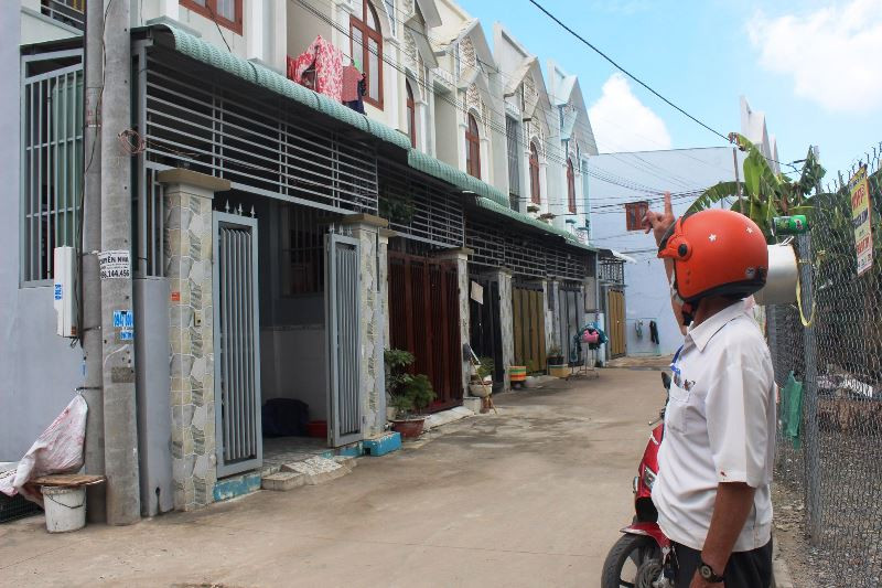 Dãy nhà liền kề xây dựng trái phép trên đất nông nghiệp ở thửa đất 393.