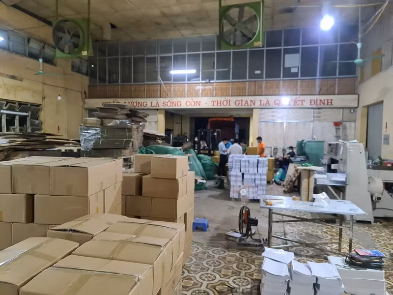 Hai cơ sở in quy mô lớn có dấu hiệu vi phạm pháp luật -0