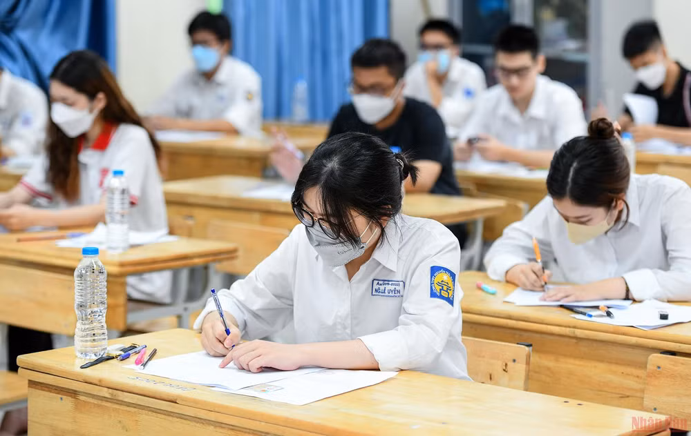 Thí sinh Hà Nội hoàn thành môn thi đầu tiên Ngữ văn -0