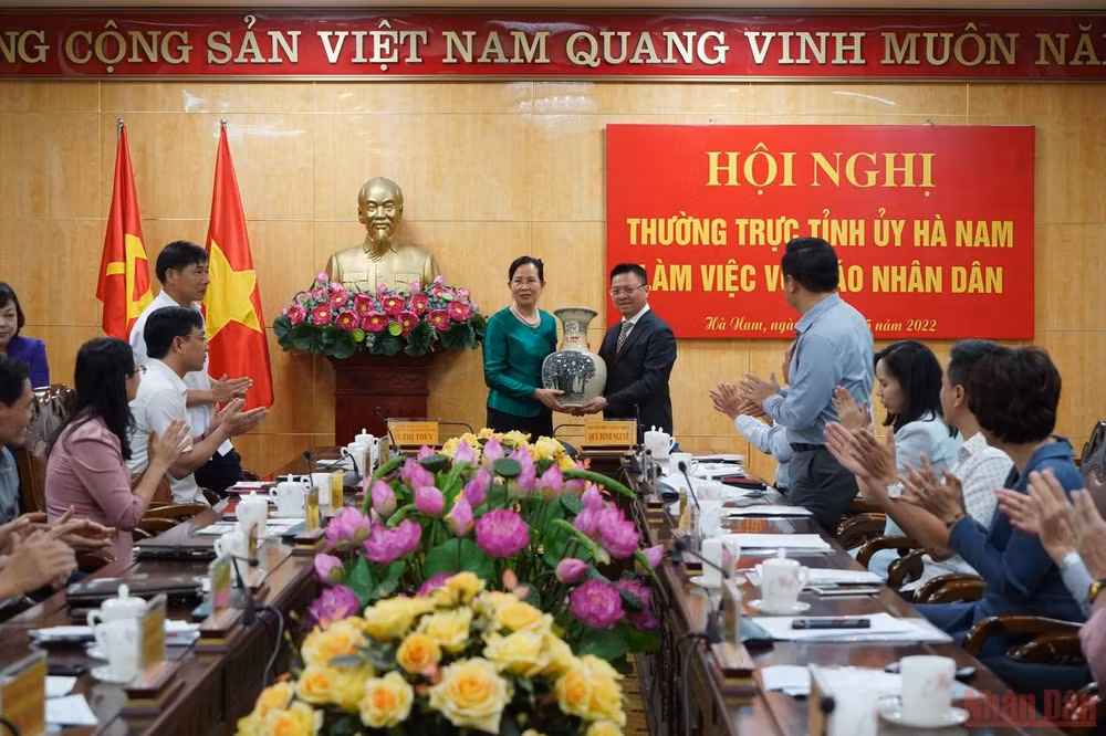 Tổng Biên tập Báo Nhân Dân làm việc với Tỉnh ủy Hà Nam -0