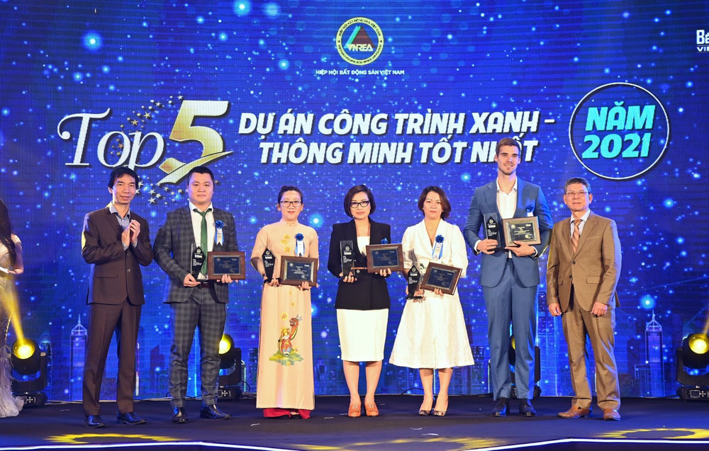 Diamond Lotus Riverside của Phuc Khang Corporation được vinh danh Top 5 dự án công trình xanh-thông minh tốt nhất năm 2021. (Ảnh: BTC) Nhận diện thị trường bất động sản dẫn đầu năm 2021-2022 -0
