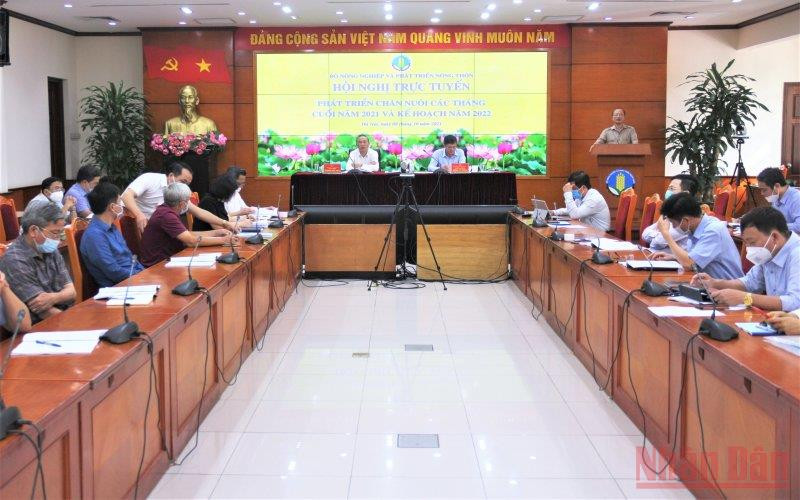 Toàn cảnh hội nghị trực tuyến phát triển chăn nuôi các tháng cuối năm 2021 và kế hoạch năm 2022 ngày 8/10. Bảo đảm nguồn cung thực phẩm trong những tháng cuối năm -0