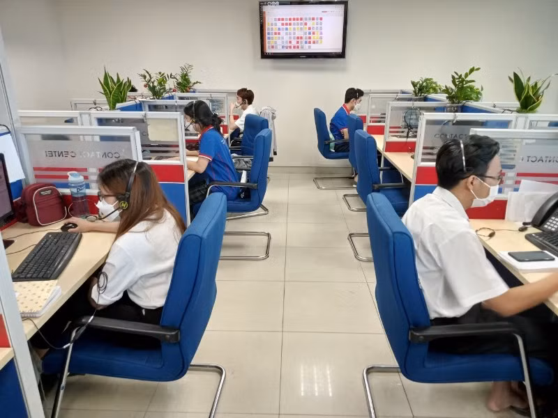 Tổng đài chăm sóc khách hàng.