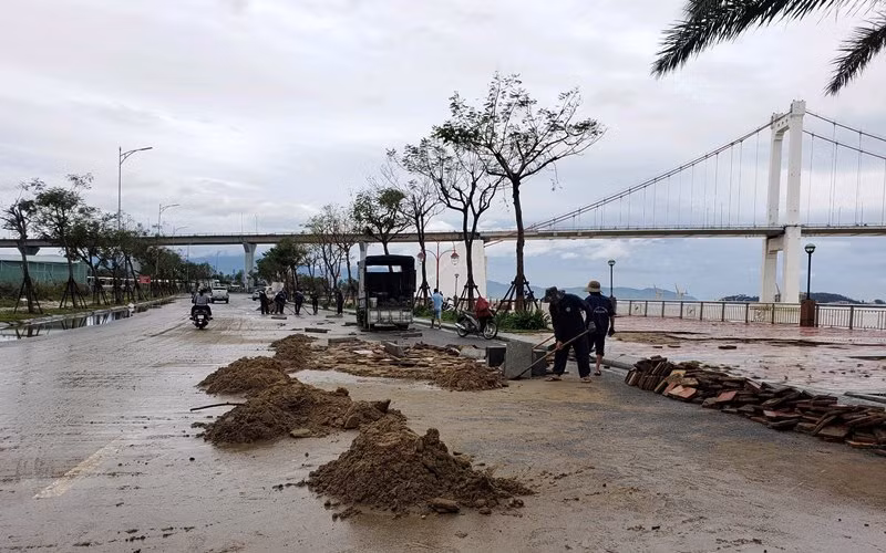 Bão số 13 đã gây thiệt hại tại một số địa phương -0