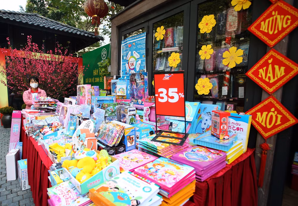 Khai Xuân với Phố Sách Hà Nội -0