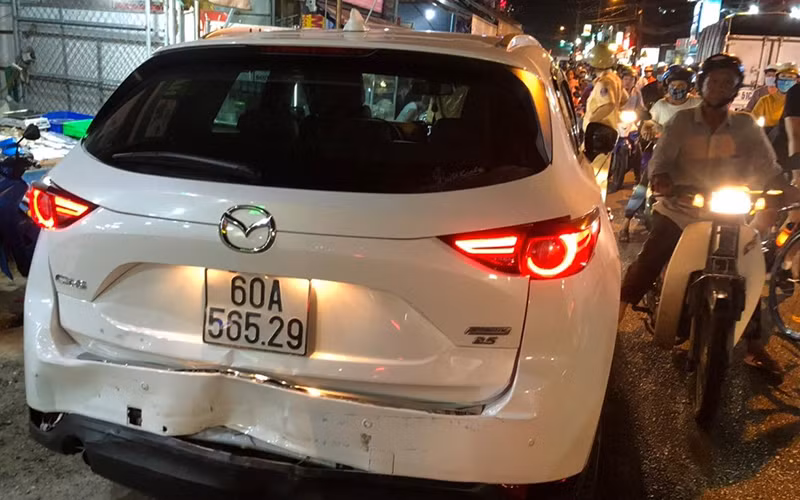 Xe ô-tô BKS 60A-565.29.