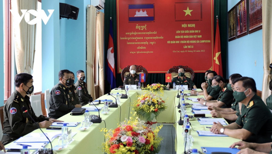 Hội nghị liên tịch lần thứ 22 giữa Quân khu 5 (Quân đội Nhân dân Việt Nam) với Quân khu 1 (Quân đội Hoàng gia Campuchia). (Ảnh: VOV)