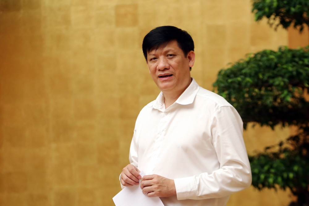 GS, TS Nguyễn Thanh Long, quyền Bộ trưởng Y tế. Nâng mức cảnh báo trong cộng đồng để