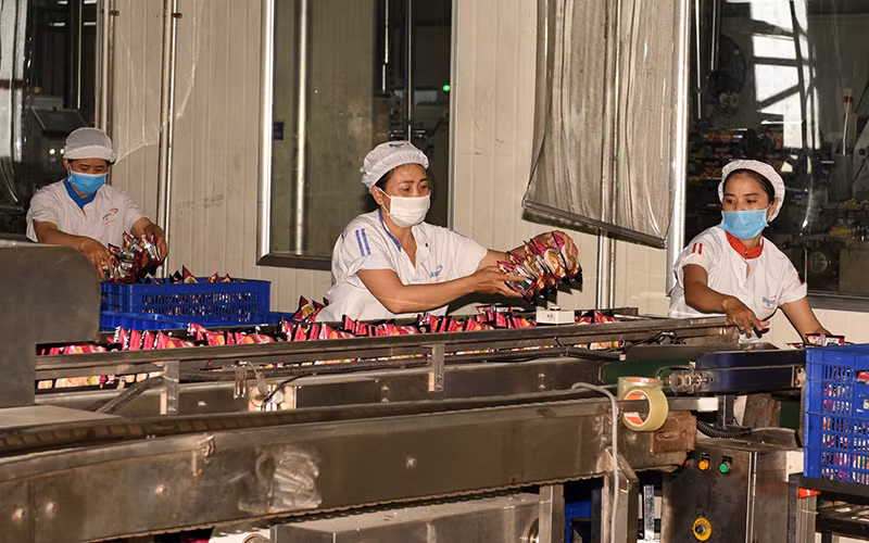 Nghệ An tăng cường công tác phòng, chống dịch tại các khu công nghiệp -0