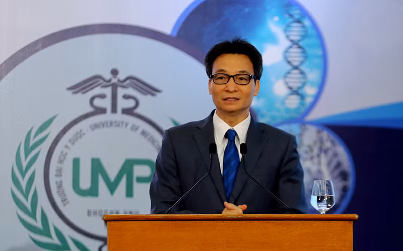 Phó Thủ tướng Vũ Đức Đam dự lễ công bố thành lập Trường đại học Y dược -0