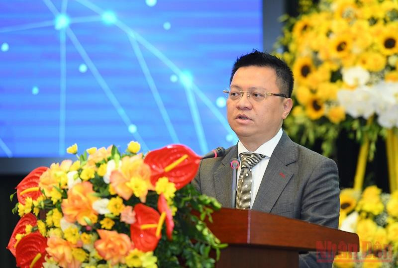 Đồng chí Lê Quốc Minh phát biểu tại buổi lễ. (Ảnh: THÀNH ĐẠT) Ký kết thỏa thuận phối hợp thông tin giữa Báo Nhân Dân và Tạp chí Cộng sản -0