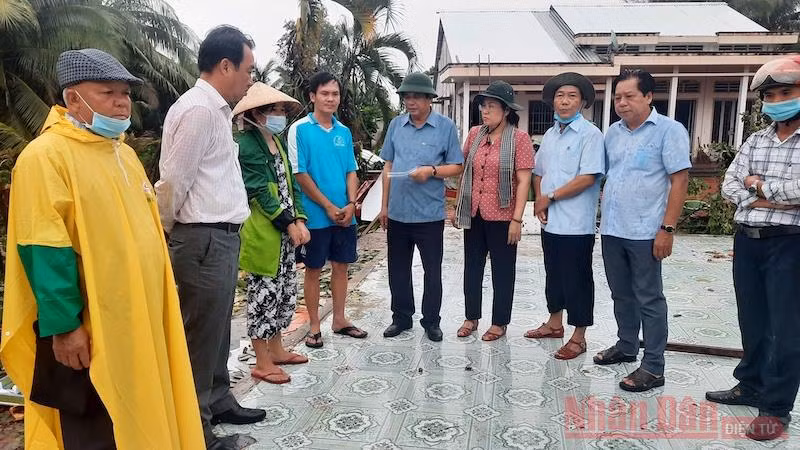 Vĩnh Long nhanh chóng hỗ trợ người bị thiệt hại do lốc xoáy -0