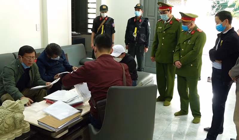 Quảng Bình điều tra, làm rõ 2 vụ cho vay lãi nặng -0