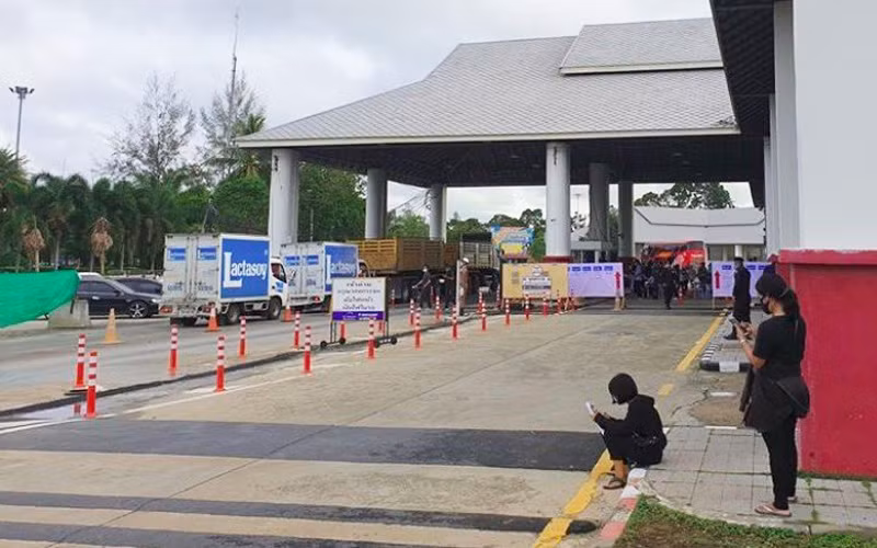 Một điểm kiểm soát ở cửa ngõ ra vào Phuket. (Ảnh: Phukhet News)