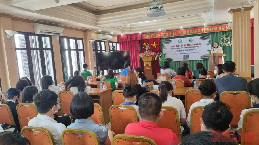 Đông đảo các đại biểu tham dự chương trình hưởng ứng Ngày quốc tế đa dạng sinh học.