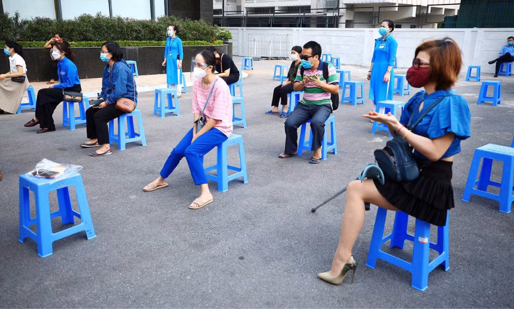Tiêm vaccine cho người khuyết tật và yếu thế -6