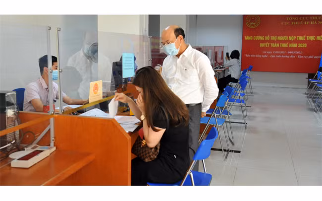 Lãnh đạo Cục Thuế trực tiếp chỉ đạo công tác hỗ trợ quyết toán thuế.