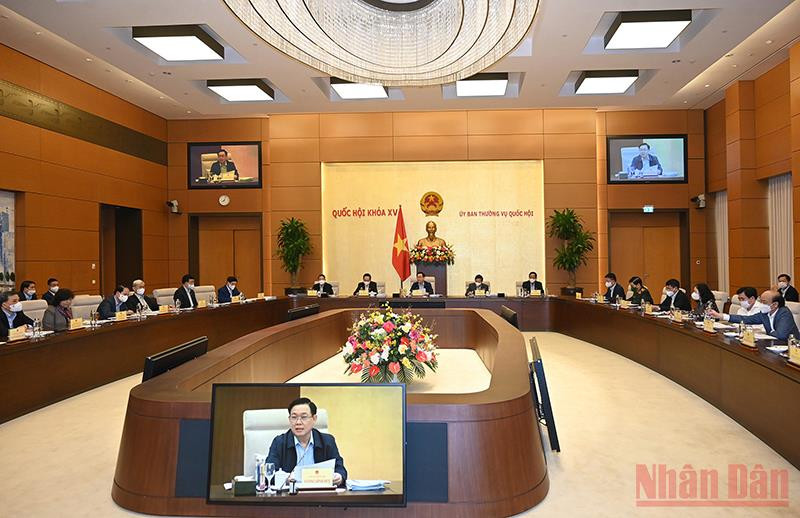 Quang cảnh phiên họp về việc chuẩn bị các nội dung tại kỳ họp bất thường của Quốc hội khóa XV. (Ảnh: Duy Linh) Chủ tịch Quốc hội yêu cầu chuẩn bị kỹ lưỡng, đúng quy định các nội dung trình Quốc hội tại kỳ họp bất thường -0