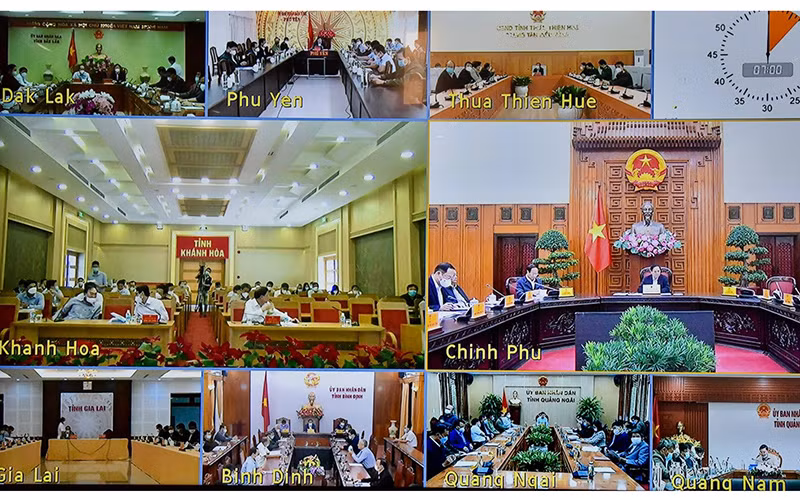 Thủ tướng chủ trì hội nghị phòng, chống thiên tai ở miền trung và Tây Nguyên -0