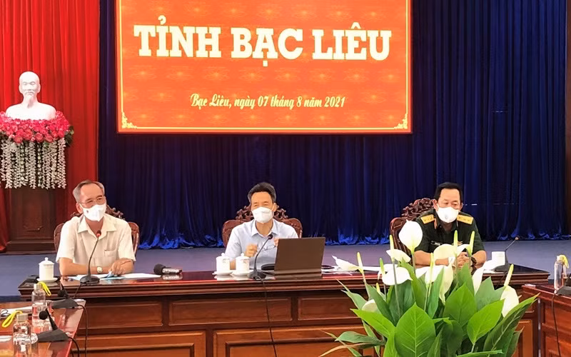 Phó Thủ tướng Vũ Đức Đam phát biểu tại buổi làm việc. 