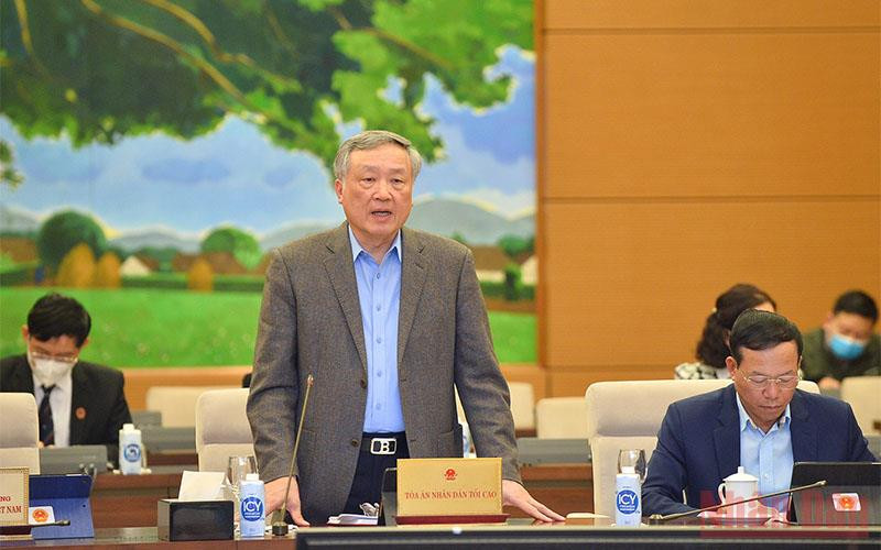 Chánh án Tòa án Nhân dân Tối cao Nguyễn Hòa Bình phát biểu tại phiên họp. (Ảnh: ĐĂNG ANH) Bế mạc Phiên họp thứ Bảy của Ủy ban Thường vụ Quốc hội -0