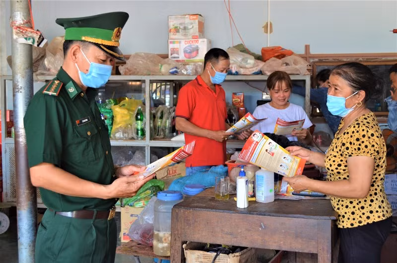 Người dân ở khu vực biên giới Đắk Lắk sẵn sàng cho Ngày hội non sông -0