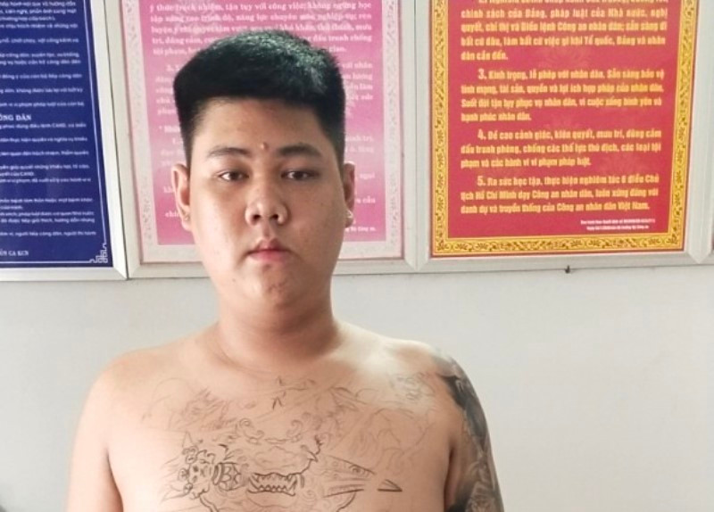 Đối tượng Nguyễn Ngọc Ty tại cơ quan công an. Bắt giam các đối tượng bắn chết người ở thành phố Mỹ Tho -0