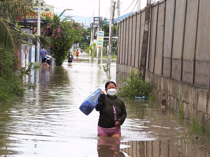 Ninh Thuận: Hàng trăm nhà dân bị ngập nước -0