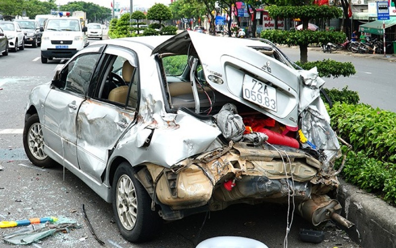 Hiện trường một vụ TNGT trên tuyến quốc lộ 51, thuộc địa phận thị xã Phú Mỹ, tỉnh Bà Rịa - Vũng Tàu.