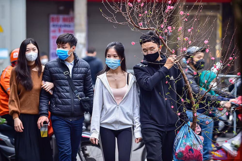 Hà Nội “thay áo mới” rực rỡ đón Xuân Nhâm Dần 2022 -0