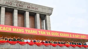 Thủ tướng Phạm Minh Chính và các đồng chí lãnh đạo Đảng nhà nước tham dự Lễ Tổng duyệt.