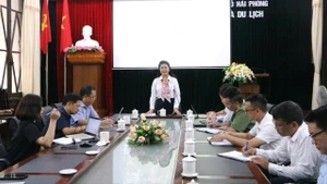Quang cảnh buổi triển khai chương trình.