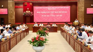 Hội nghị Ban Chấp hành Đảng bộ thành phố Hà Nội tổ chức vào sáng 15/7.