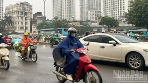 Dự báo khu vực Hà Nội có mưa rải rác. (Ảnh minh họa: Đ.T)