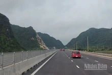 Ảnh minh hoạ: Doanh nghiệp xây dựng Xuân Trường đề xuất xây dựng 2 trục đường chính quy mô 8 làn xe nối Ninh Bình-Nam Định-Hà Nam.
