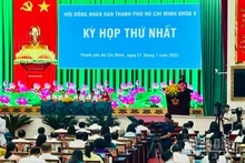 Toàn cảnh kỳ họp.