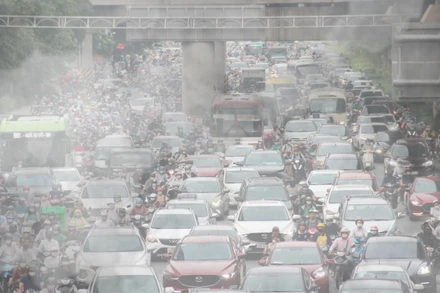 Tình trạng ô nhiễm không khí tại các đô thị lớn đang ngày càng trở nên nghiêm trọng. (Ảnh: Cục Môi trường)