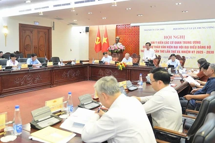 Toàn cảnh hội nghị xin ý kiến các cơ quan Trung ương góp ý dự thảo Văn kiện Đại hội đại biểu Đảng bộ thành phố Cần Thơ lần thứ XV, nhiệm kỳ 2025-2030.