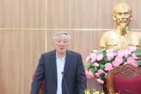 Phó Thủ tướng Thường trực Chính phủ Nguyễn Hòa Bình phát biểu kết luận tại buổi làm việc.