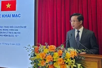 Đồng chí Hoàng Phúc Lâm, Phó Giám đốc Học viện Chính trị quốc gia Hồ Chí Minh phát biểu khai mạc buổi Lễ. (Ảnh: Đặng Hiếu)
