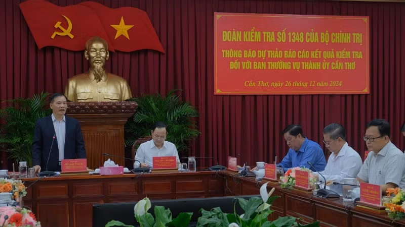 Quang cảnh buổi làm việc.