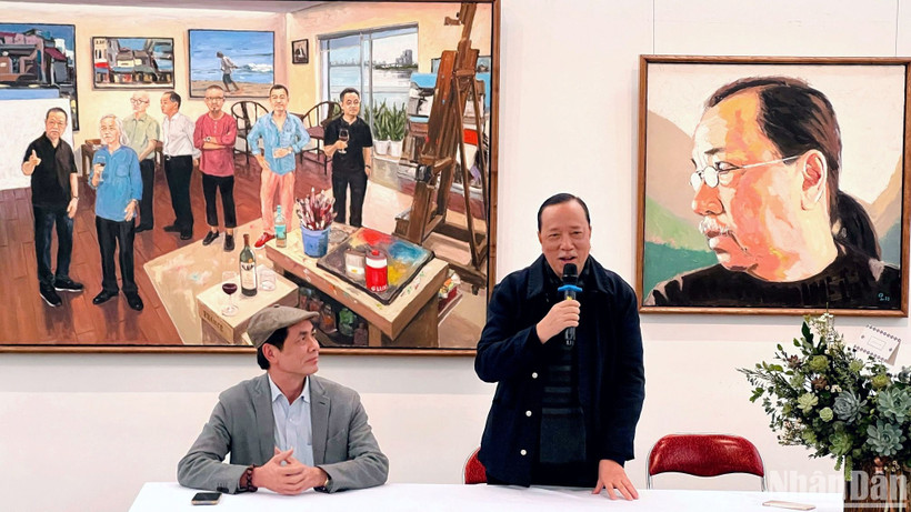 Họa sĩ Phạm Luận chia sẻ về cơ duyên, ý nghĩa của việc tổ chức triển lãm tranh chân dung lần này.