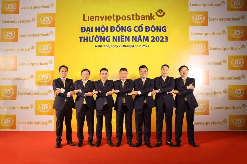Ra mắt Hội đồng quản trị của Lienvietpostbank tại Đại hội đồng cổ đông 2023.