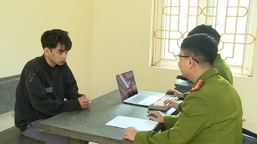 Đối tượng Nguyễn Hoài Nam tại Cơ quan Công an.
