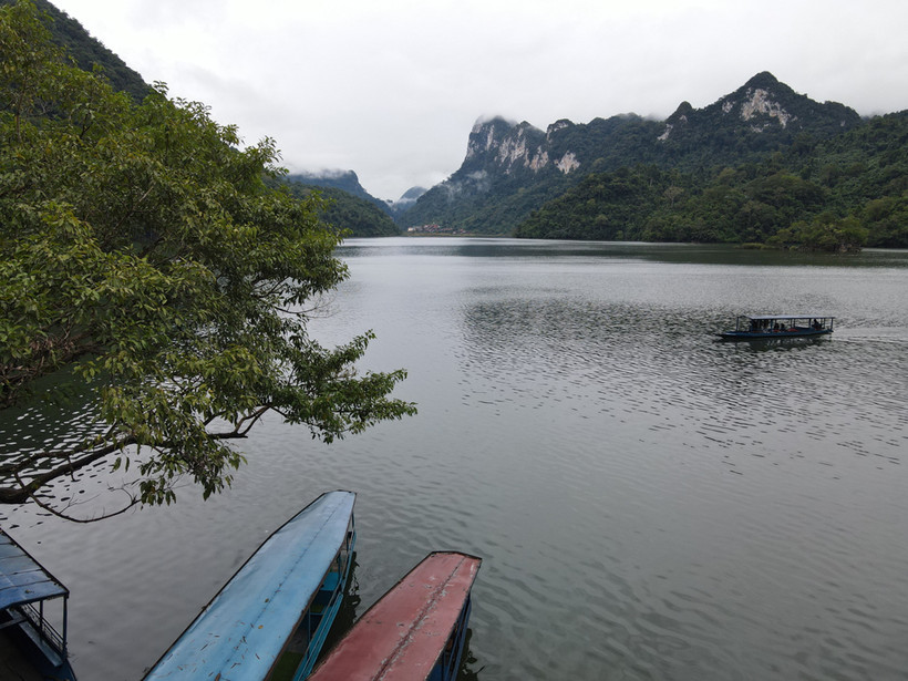 Một góc thắng cảnh hồ Ba Bể.